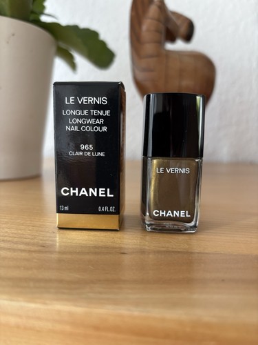 Chanel vernis nail colour - chanel,