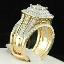 14k Gelb Vergoldet 4 Karat Künstlicher Diamant Ihn & Sie Verlobung Trio Ring Set