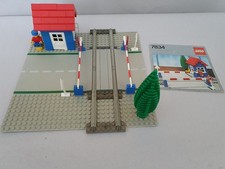 LEGO 7834 Bahnübergang mit