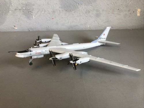Herpa tupolev 95 - herpa,