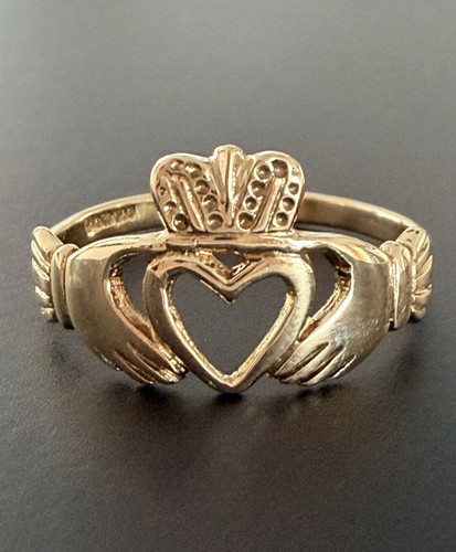 Claddagh ring 375 - ring,