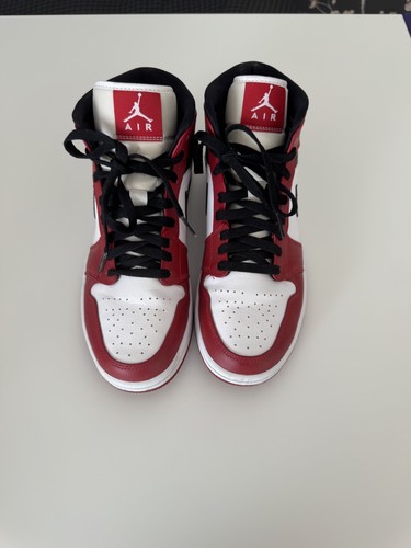 Nike air jordan mid - air,