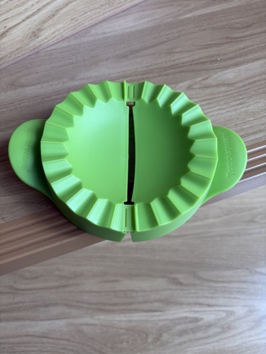 157 teigfalle tupperware - 157,