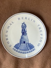Meißener Porzellan Teller – „Ehrenmal Berlin Treptow“ – Sammlerobjekt