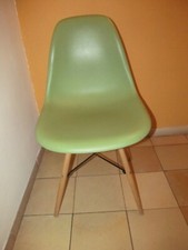 gebrauchter schöner grüner Lames designer Stuhl Plastic Side Chair mit holzfüße