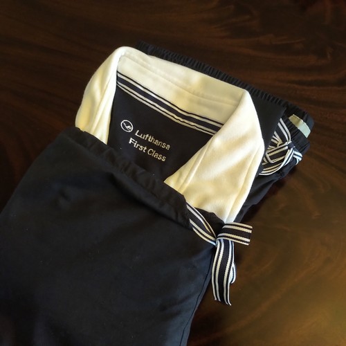 Lufthansa first class pyjamas - lufthansa,