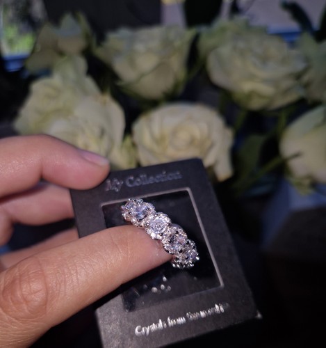 Endpreis ring mit kristallen - endpreis,