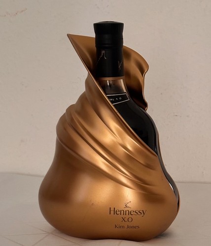 Hennessy kim jones - hennessy,
