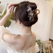 Lebendige Haarschmuckspange