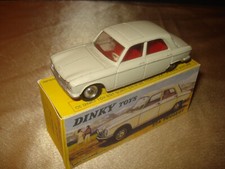 DINKY TOYS Ancienne Peugeot