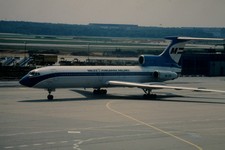 Dia HA-LCN Tupolev Tu-154B-2 Malév Hungarian Airlines 35mm gerahmt OP-L9-36