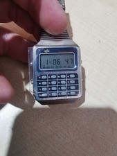 Quartsuhr mit Taschenrechner T7682