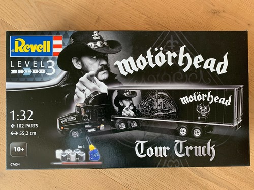 Revell 07654 tour truck - +++,