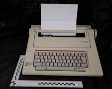 Schreibmaschine elektronisch