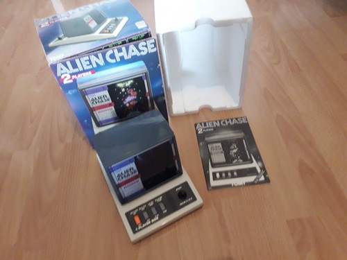 Alien chase tomy arcade - alien,