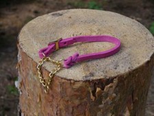 Pinkfarbenes Fettlederhalsband