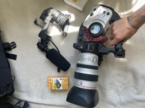 Canon xlis digital camcorder - canon,
