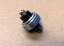 Honda CBR1000F (SC24) Öldruckschalter oil pressure switch 35500MJ4024