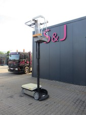 Crown Wave Personenlift Mastlift  Scherenbühne Arbeitsbühne Lift Gelenkbühne