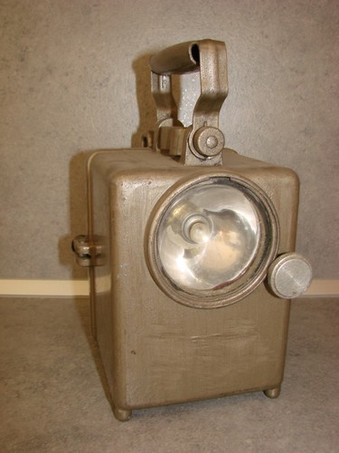 Alte eisenbahnlampe laterne - eisenbahnlampe,
