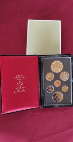 Royale canadian mint - royale,