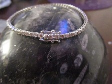 Tennisarmband mit natürlichen