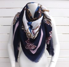 Großes Vierecktuch Stoff