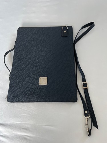 Edle und neue dunkelblaue - und, neue,
