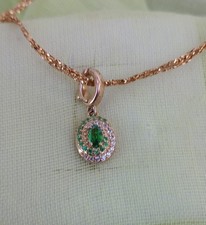 Tsavorit (Grüner Granat)