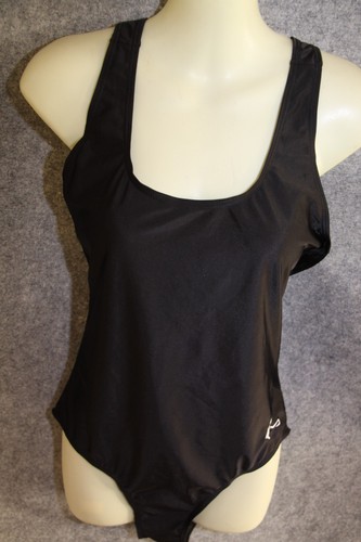 Sportlicher schwimmanzug - sportlicher,