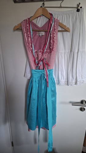 Dirndl mit unterrock von - mit,