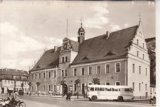Postkarte :  HERZBERG /Elster - Rathaus , BUS ; ca.1970