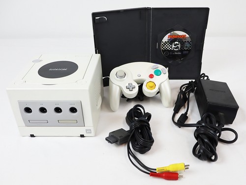 Nintendo game cube - nintendo, pearl