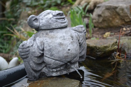 Frecher troll wassersspeier - frecher,