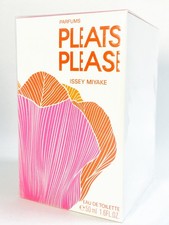 Issey Miyake Pleats Please