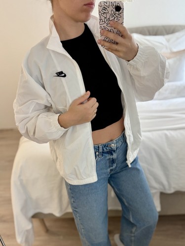 Nike sportswear essential - nike,