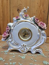 Porzellan Tischuhr  / Kaminuhr