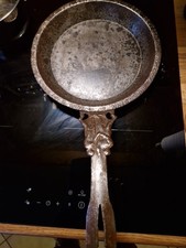 eisenpfanne geschmiedet