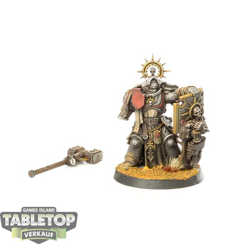 Space marines captain - -,