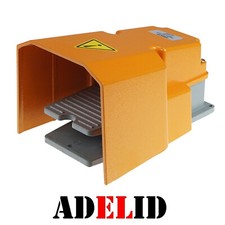 Fußschalter mit Schutzhaube