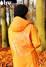 TRU RAIN  ~ M orange