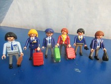 2 Stewardess  + Flughafen Personal zu  4310 Flugzeug 4311 3186 Playmobil 7818