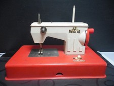 Antike  Kindernähmaschine "