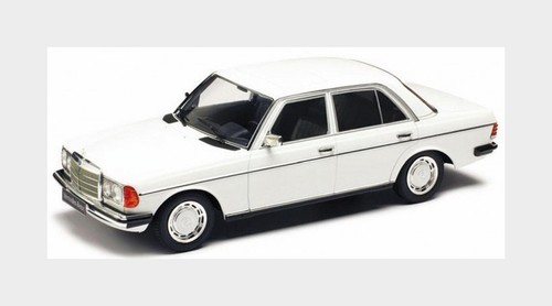 Scale mercedes 230e - 1:18,