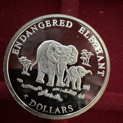 Liberia dollars 2000 - liberia, 5