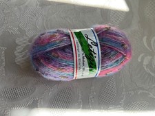 Vier bunte Knäuel von Peterle