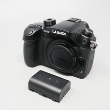 Panasonic Lumix GH4 16MP