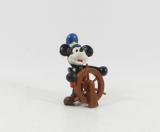 Micky Maus == Steamboat Willie