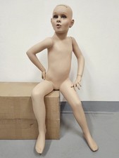 Schaufensterpuppe Kind