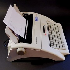 OLYMPIA Schreibmaschine